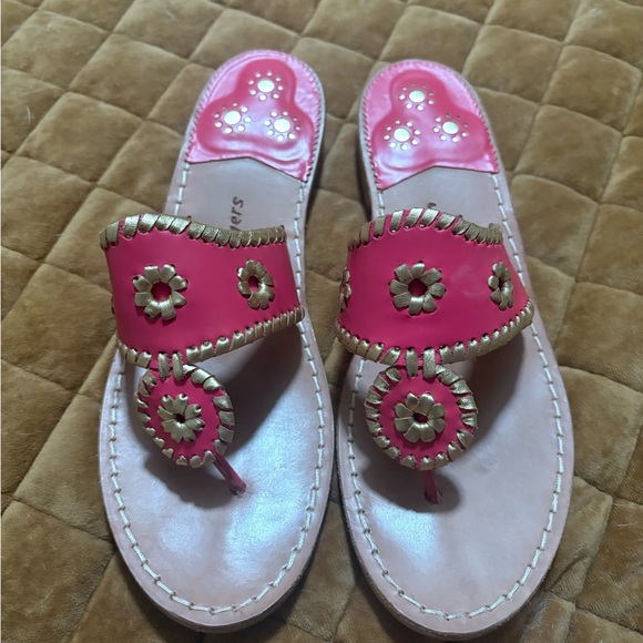 Jack Rogers Shoes - Stylish hot Pink and Gold Jack Roger’s 9.5 Women's Sandals